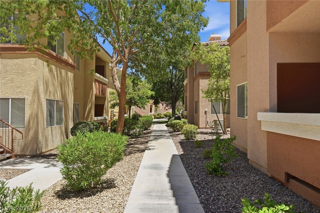 1050 E Cactus Avenue 2006