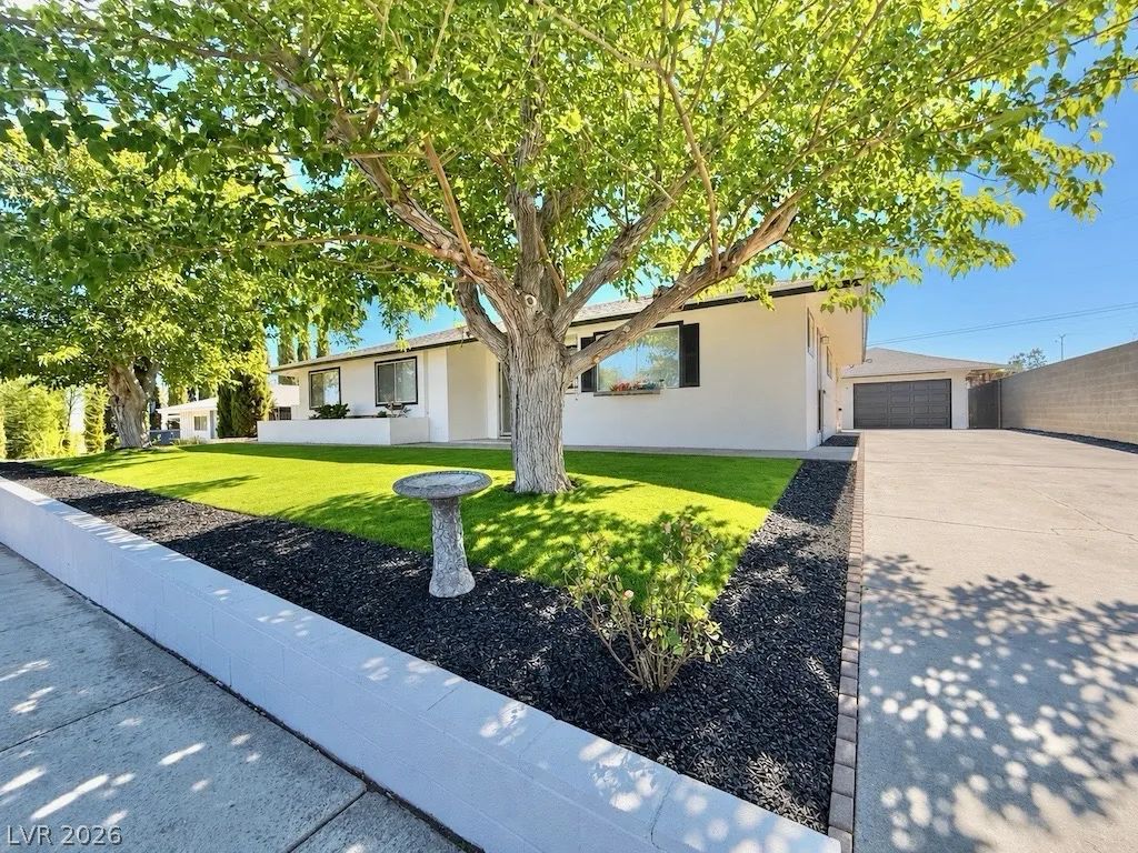 608 Bryant Court