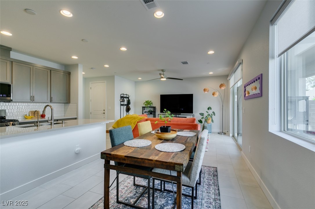 Las Vegas, Nevada 89143, United States, 4 Bedrooms Bedrooms, ,3 BathroomsBathrooms,Residential,Active,190695