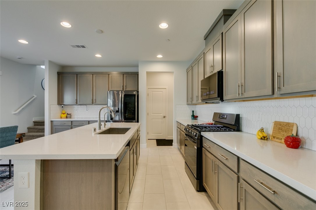 Las Vegas, Nevada 89143, United States, 4 Bedrooms Bedrooms, ,3 BathroomsBathrooms,Residential,Active,190695