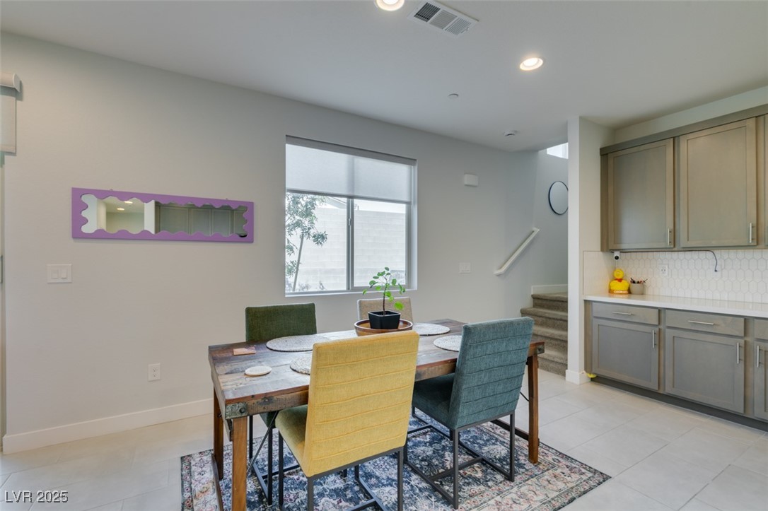 Las Vegas, Nevada 89143, United States, 4 Bedrooms Bedrooms, ,3 BathroomsBathrooms,Residential,Active,190695