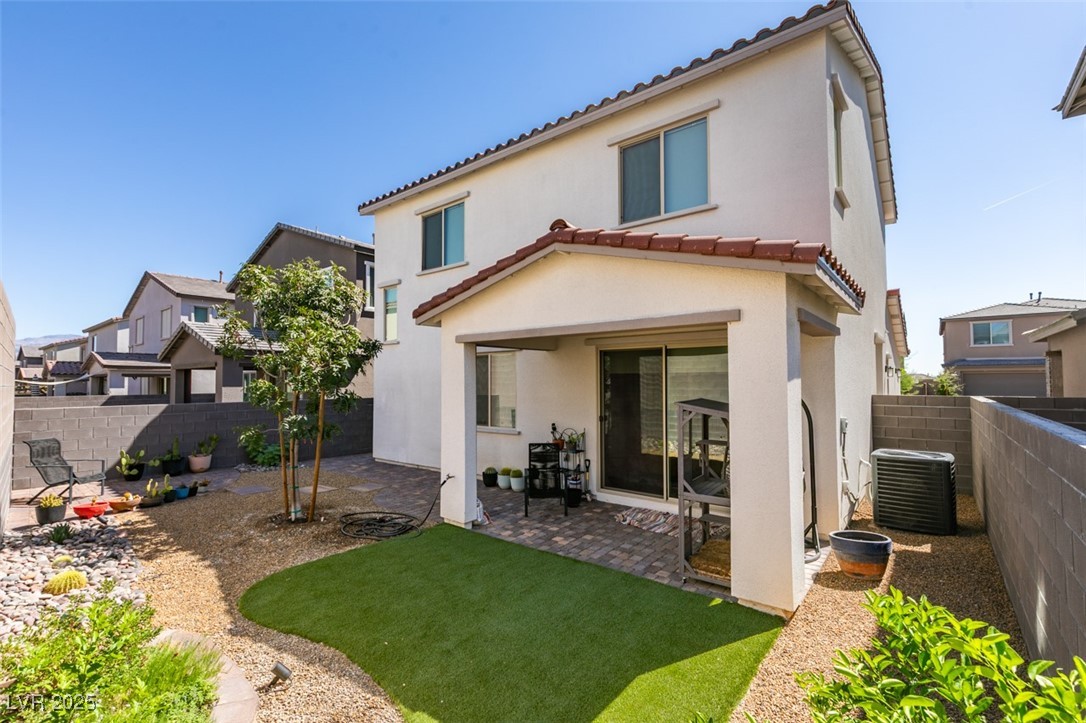 Las Vegas, Nevada 89143, United States, 4 Bedrooms Bedrooms, ,3 BathroomsBathrooms,Residential,Active,190695