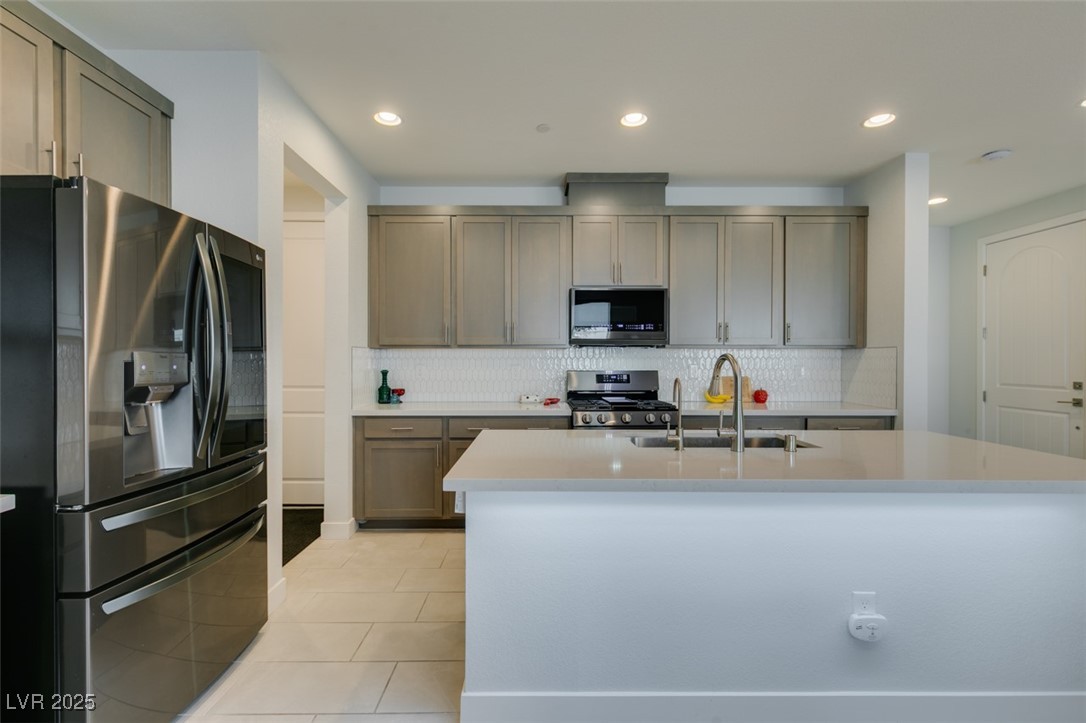 Las Vegas, Nevada 89143, United States, 4 Bedrooms Bedrooms, ,3 BathroomsBathrooms,Residential,Active,190695