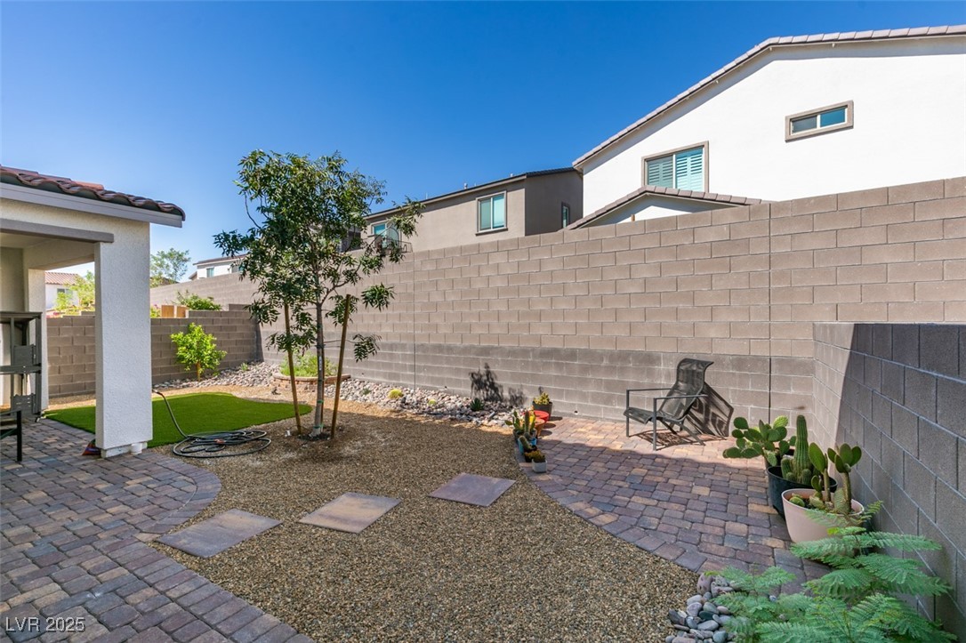 Las Vegas, Nevada 89143, United States, 4 Bedrooms Bedrooms, ,3 BathroomsBathrooms,Residential,Active,190695