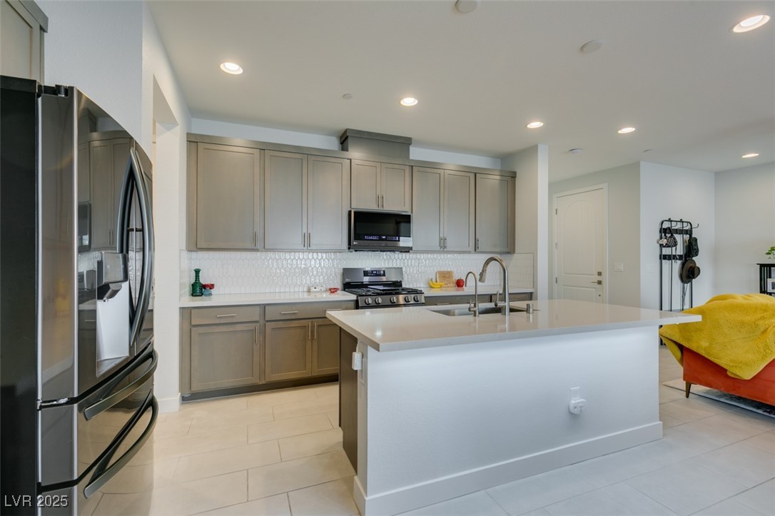 Las Vegas, Nevada 89143, United States, 4 Bedrooms Bedrooms, ,3 BathroomsBathrooms,Residential,Active,190695