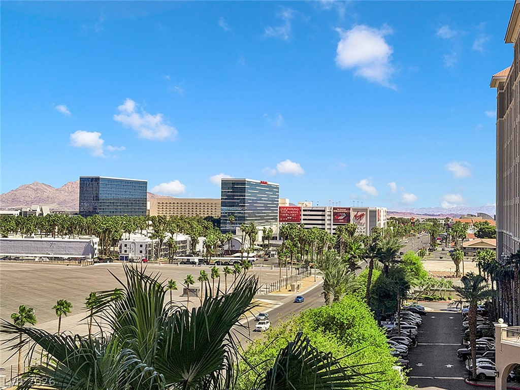 205 E Harmon Avenue 710