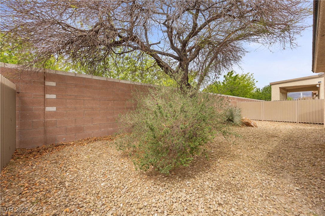 North Las Vegas, Nevada 89084, United States, 3 Bedrooms Bedrooms, ,2 BathroomsBathrooms,Residential,Active,169080