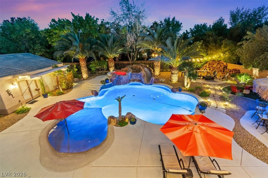 7001 Via Locanda Avenue