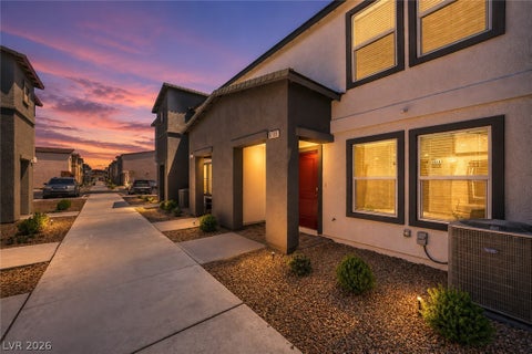 Townhouse For Sale - 6109 Hibiscus Garden Street<br/> North Las Vegas, NV 89081
