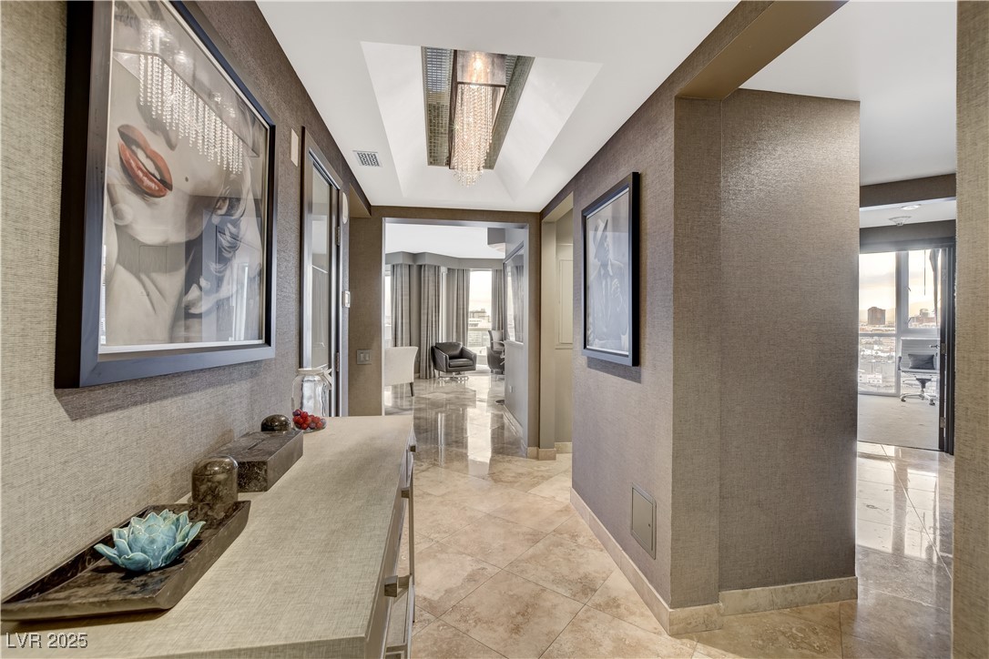 2877 Paradise Road 1605