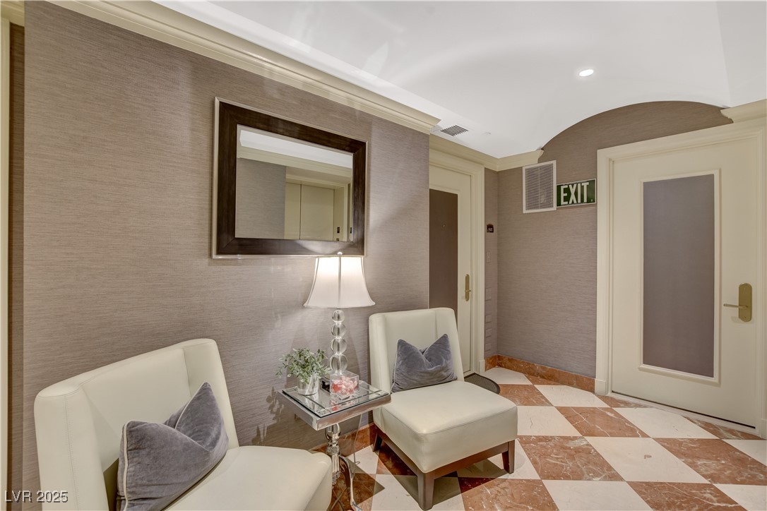 2877 Paradise Road 1605