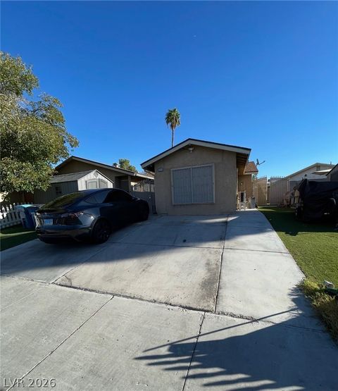 Photo of 4800 Chantilly Avenue, Las Vegas, NV 89110 (MLS # 2756719)
