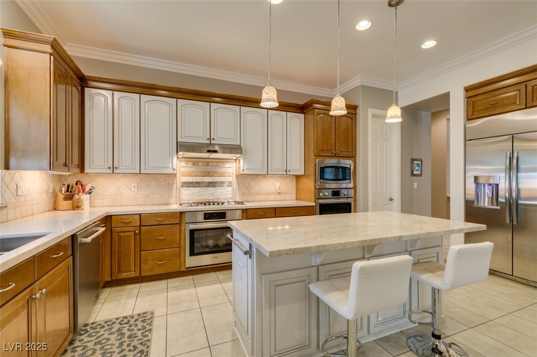 213 Satin Mist Court