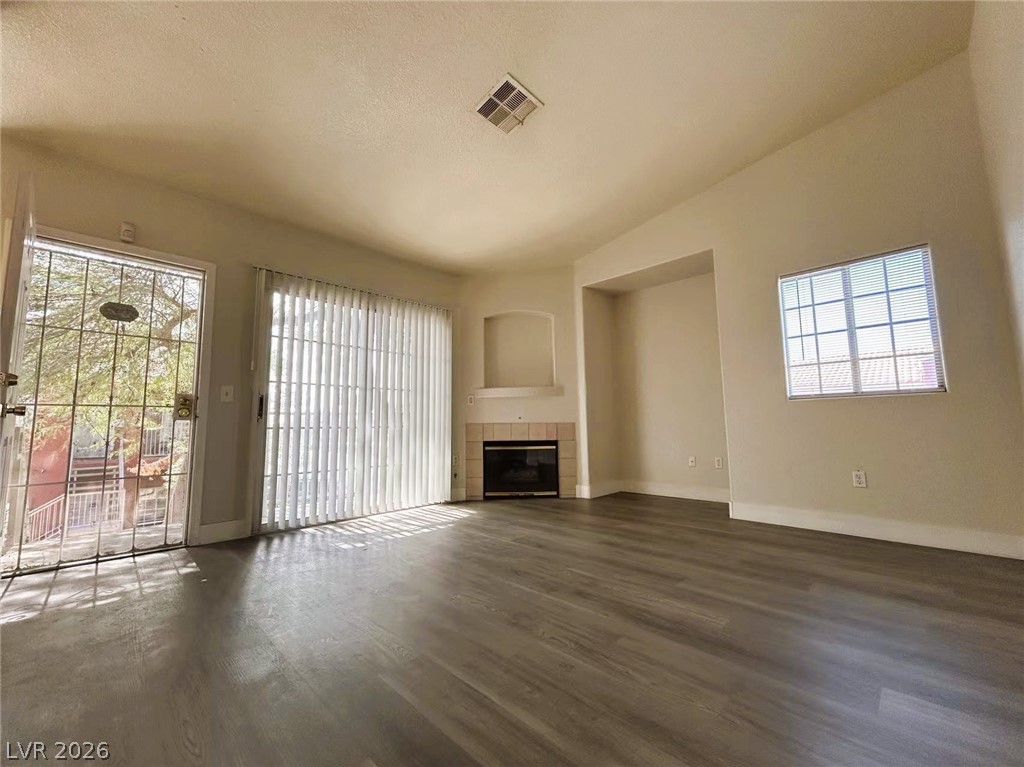 4730 E Craig Road 2094