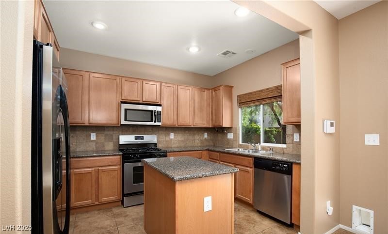 Las Vegas, Nevada 89166, United States, 4 Bedrooms Bedrooms, ,3 BathroomsBathrooms,Residential,Active,247492