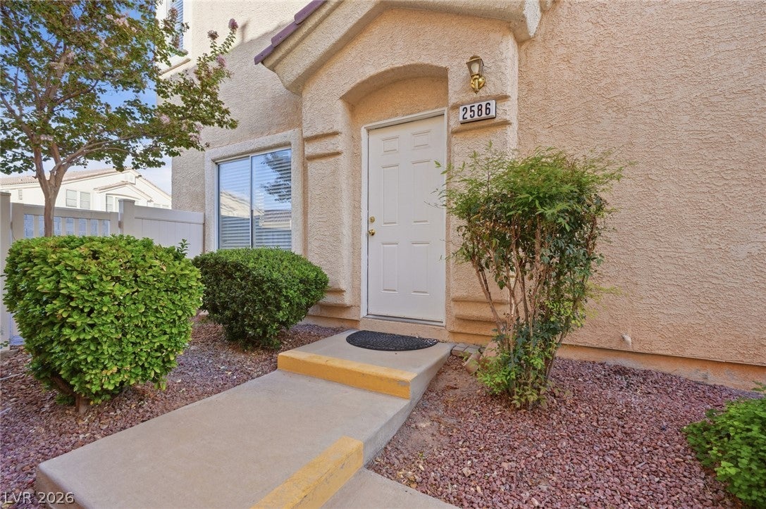 2586 Velez Valley Way
