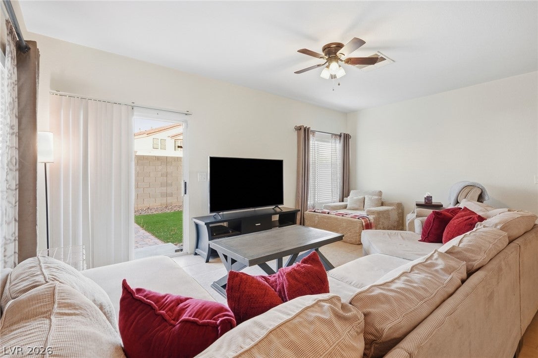 2586 Velez Valley Way