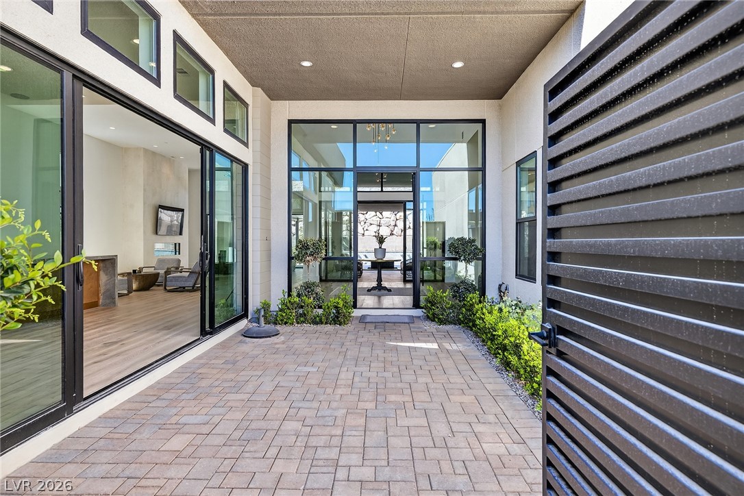 4803 Verde Bloom Street