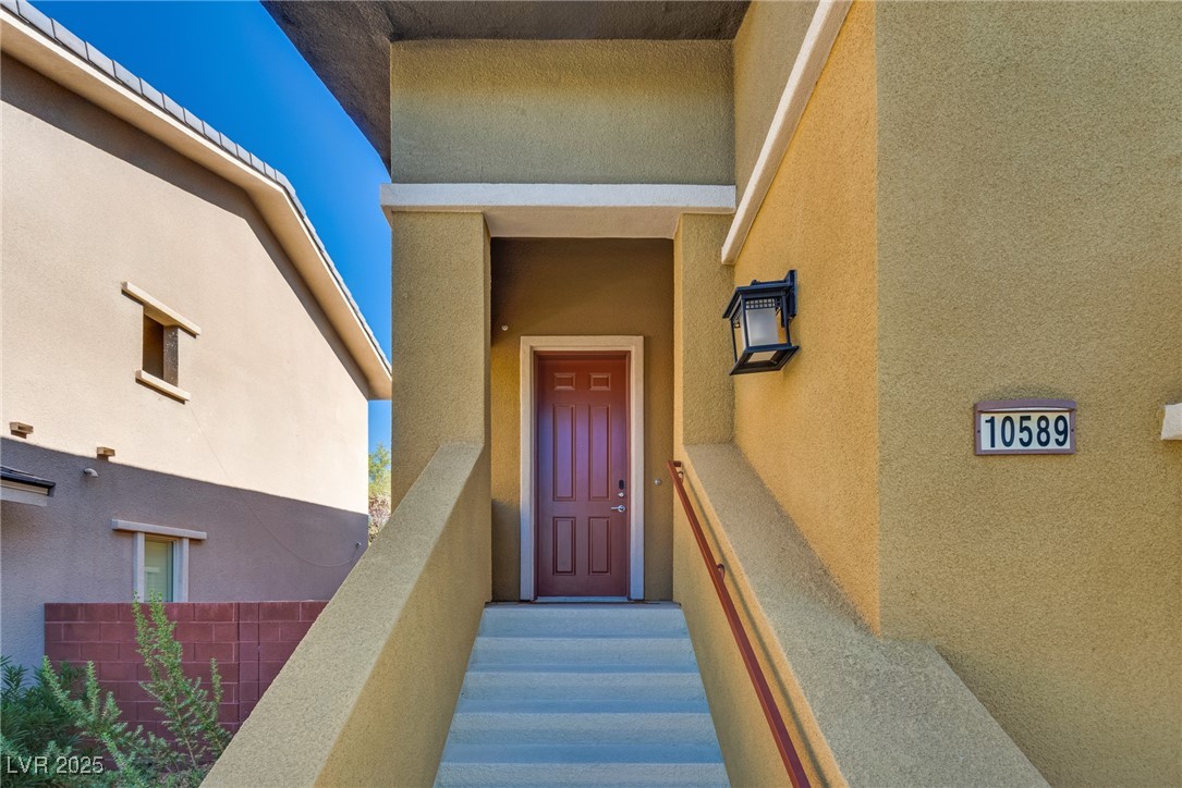 10589 Acacia Park Place