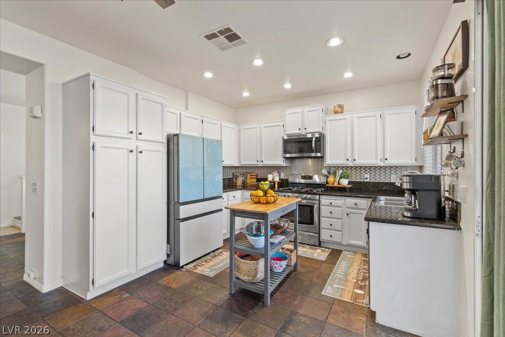 4512 Long Horse Court