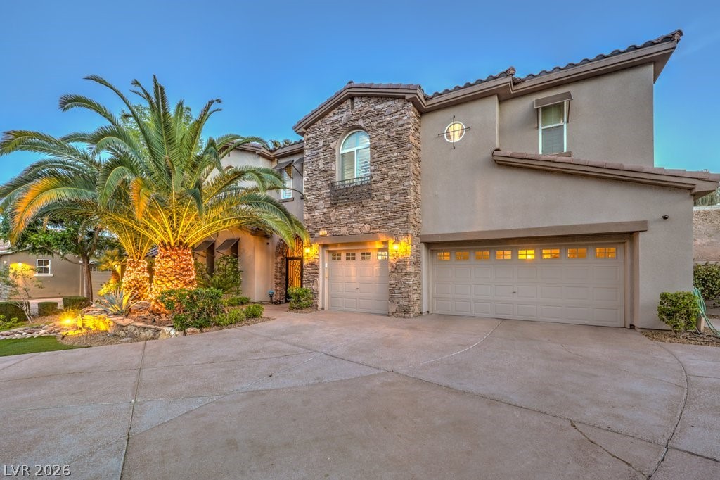 2849 Soaring Peak Avenue