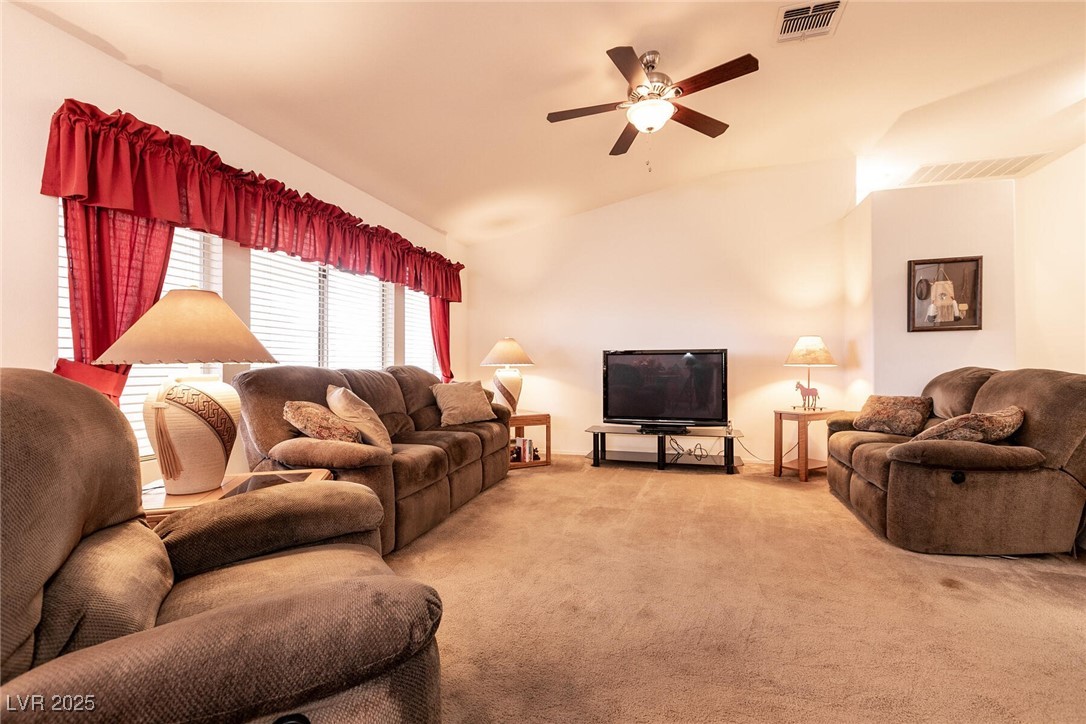 Henderson, Nevada 89012, United States, 2 Bedrooms Bedrooms, ,2 BathroomsBathrooms,Residential,Pending,11826