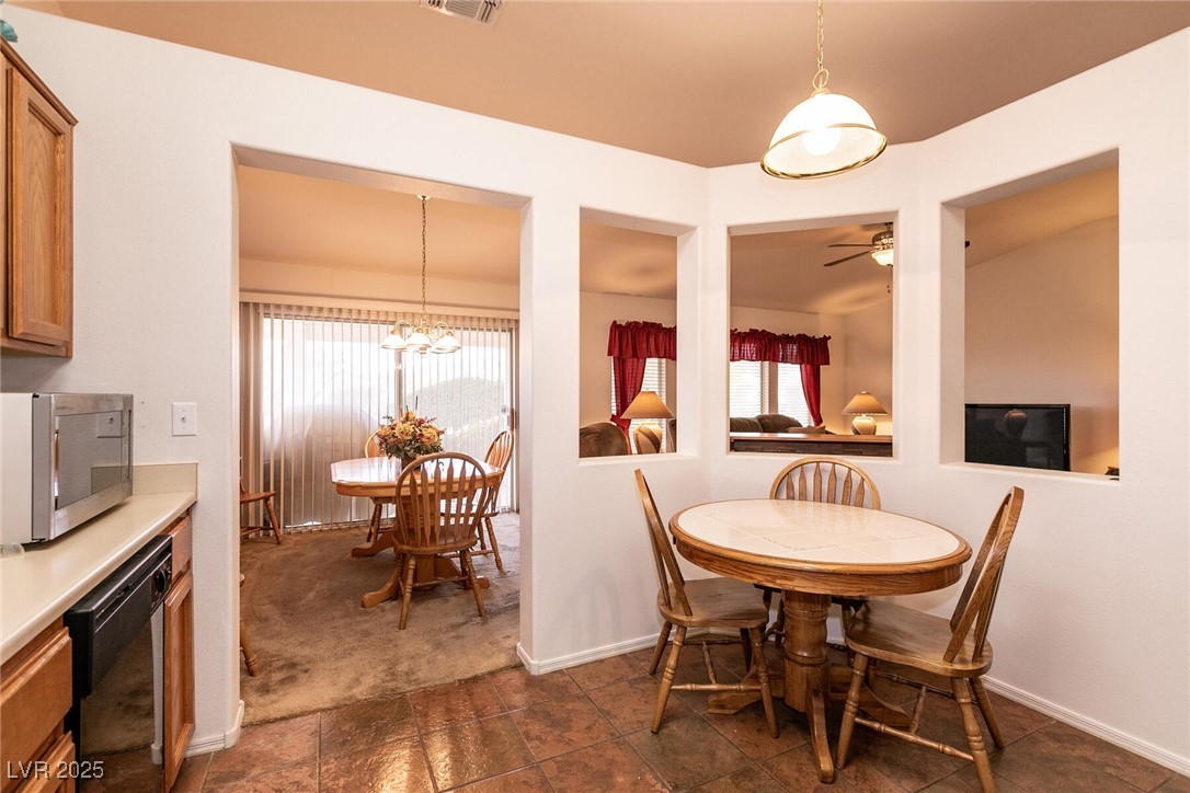 Henderson, Nevada 89012, United States, 2 Bedrooms Bedrooms, ,2 BathroomsBathrooms,Residential,Pending,11826