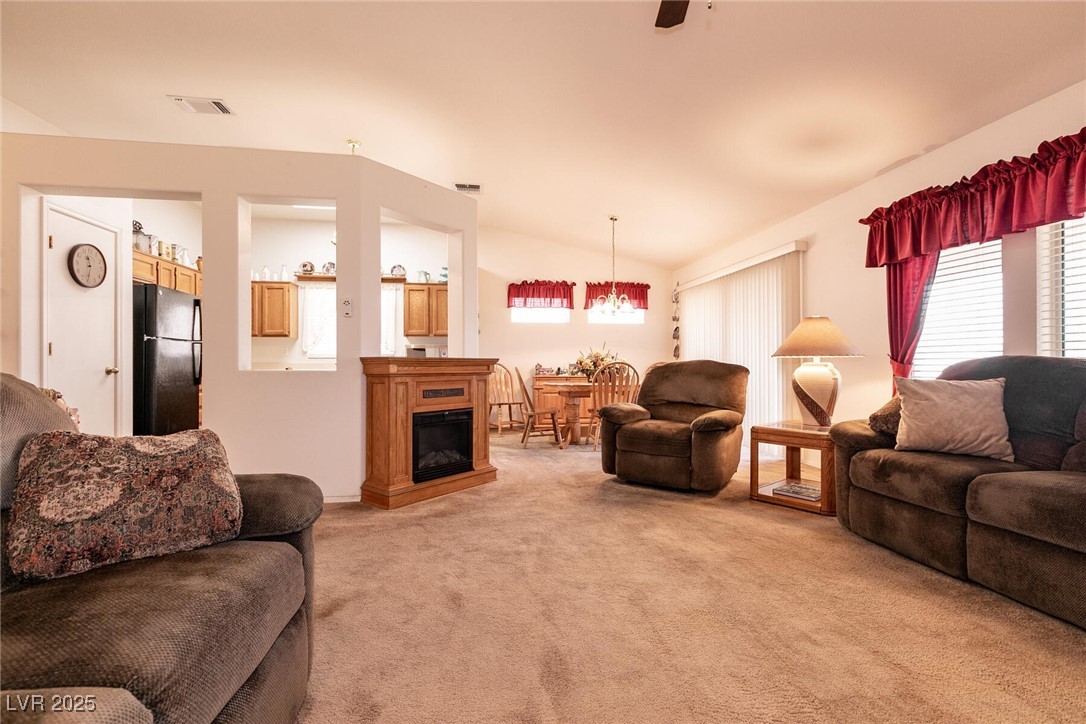 Henderson, Nevada 89012, United States, 2 Bedrooms Bedrooms, ,2 BathroomsBathrooms,Residential,Pending,11826