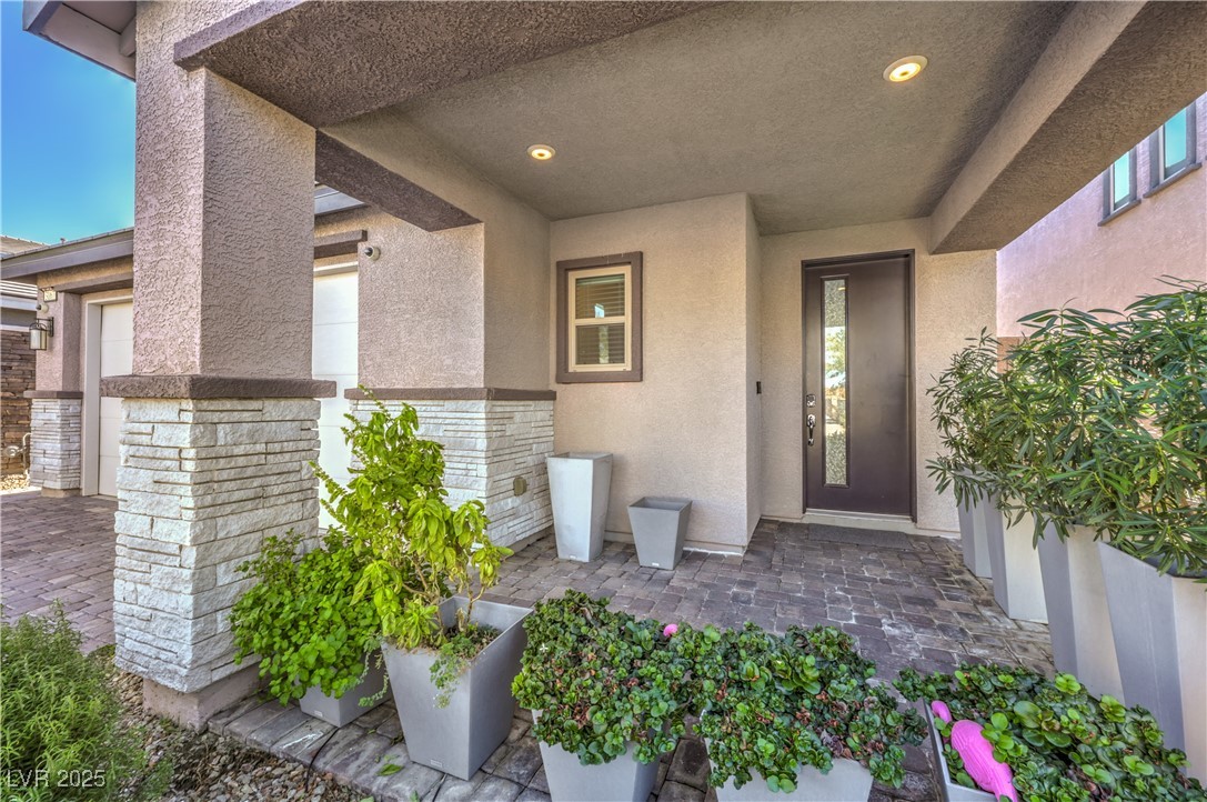 3167 Hazy Hills Avenue