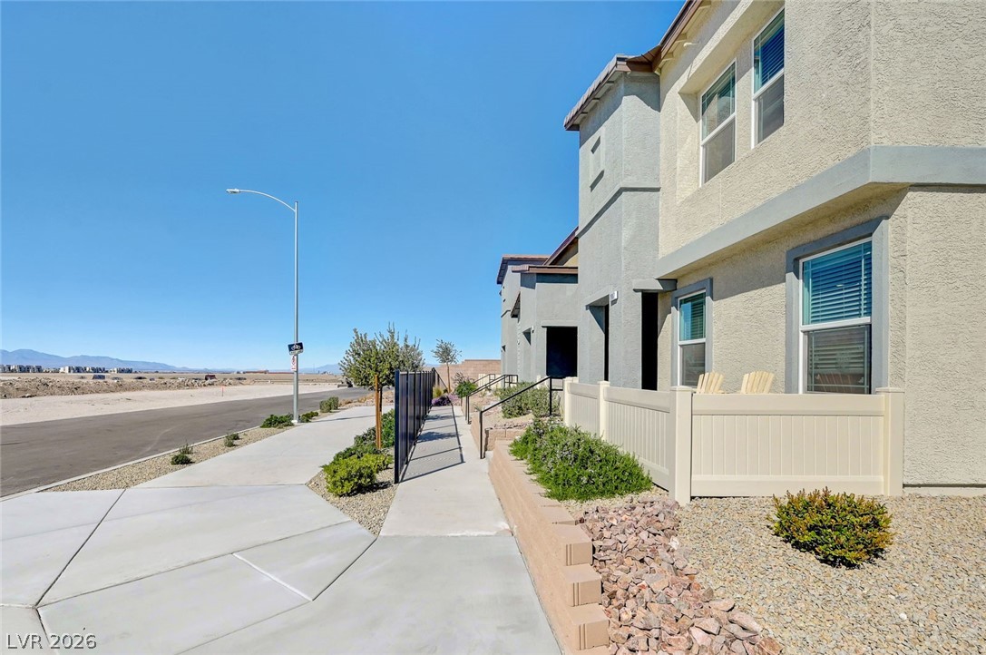 1907 Ottava Vista Street