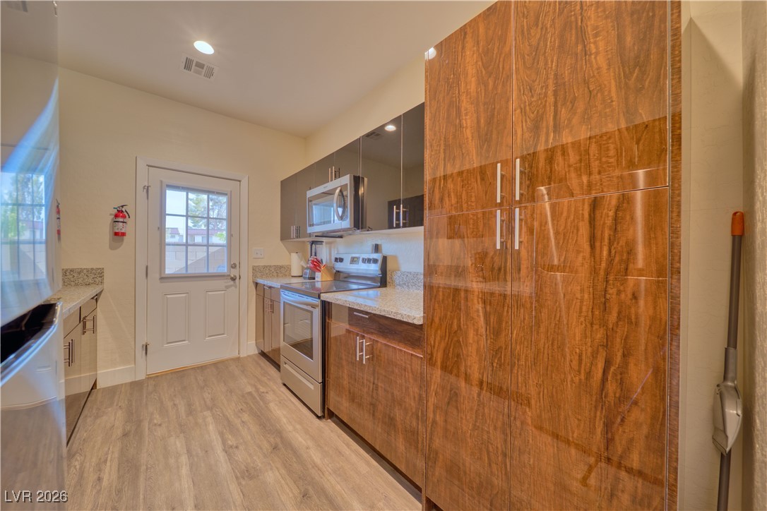 1100 Nail Creek Court 4