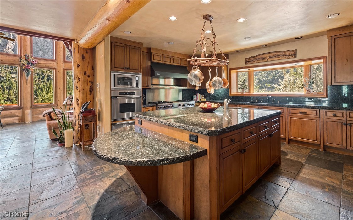 Las Vegas, Nevada 89124, United States, 5 Bedrooms Bedrooms, ,6 BathroomsBathrooms,Residential,Active,234112