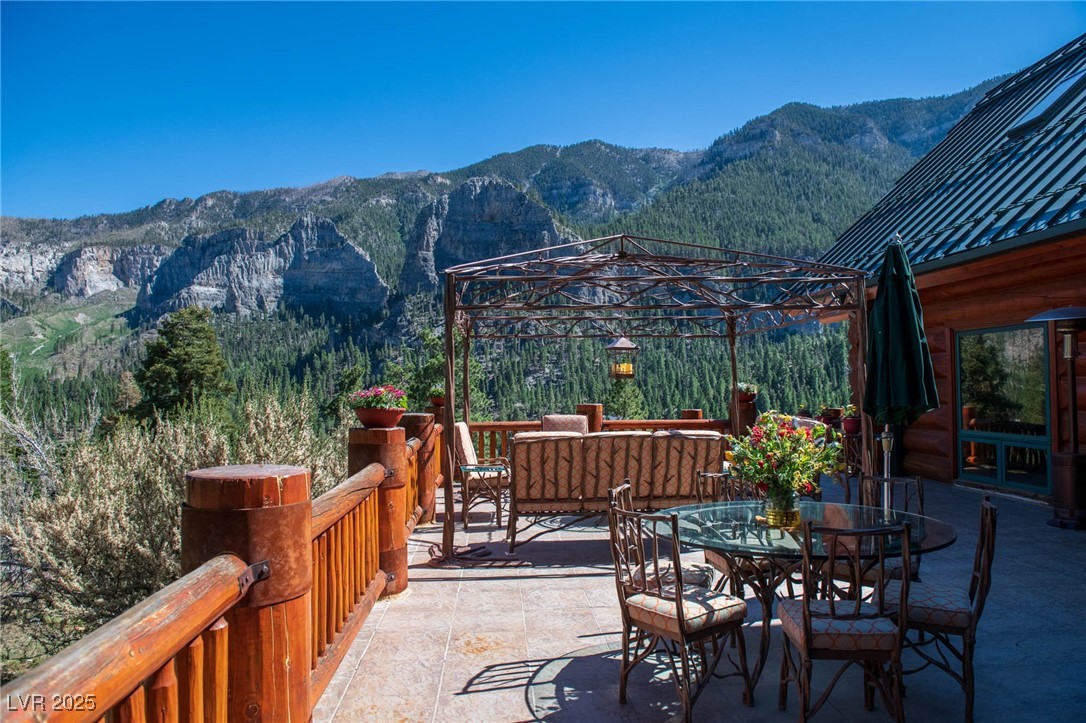 Las Vegas, Nevada 89124, United States, 5 Bedrooms Bedrooms, ,6 BathroomsBathrooms,Residential,Active,234112