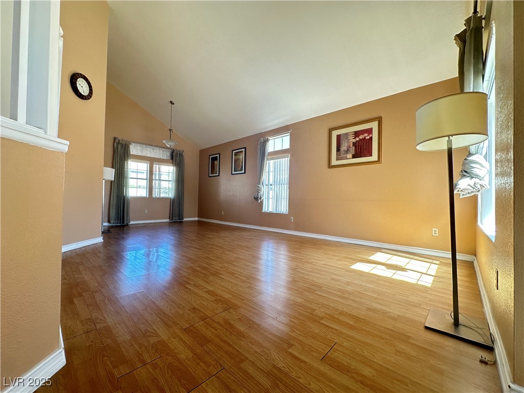 5255 Autumn Sky Road