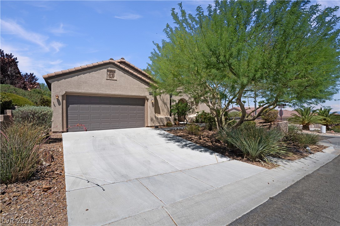 Properties 1 2353 Orangeburg Place