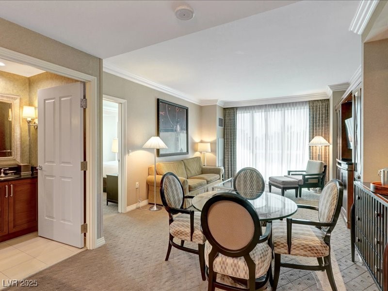 125 E Harmon Avenue 220