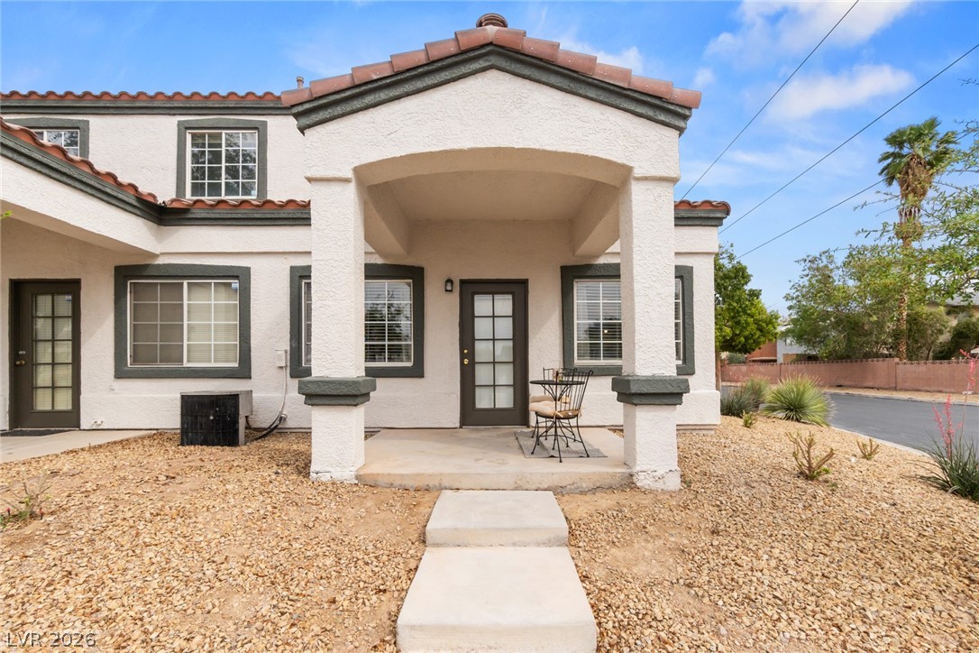 5330 E Charleston Boulevard 35