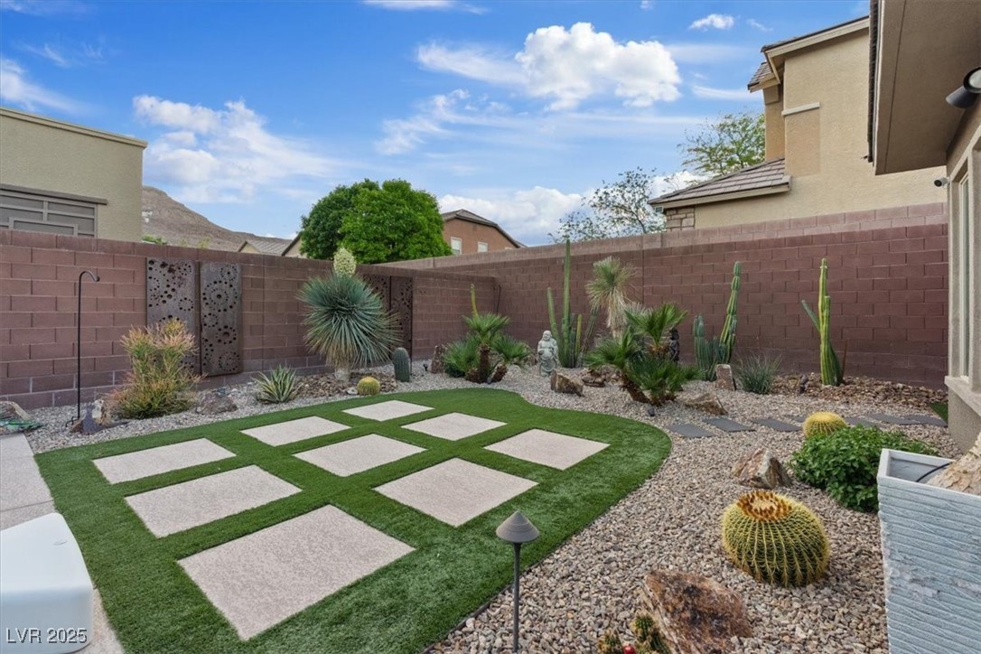 10018 Regency Square Avenue, Las Vegas, Nevada image 38