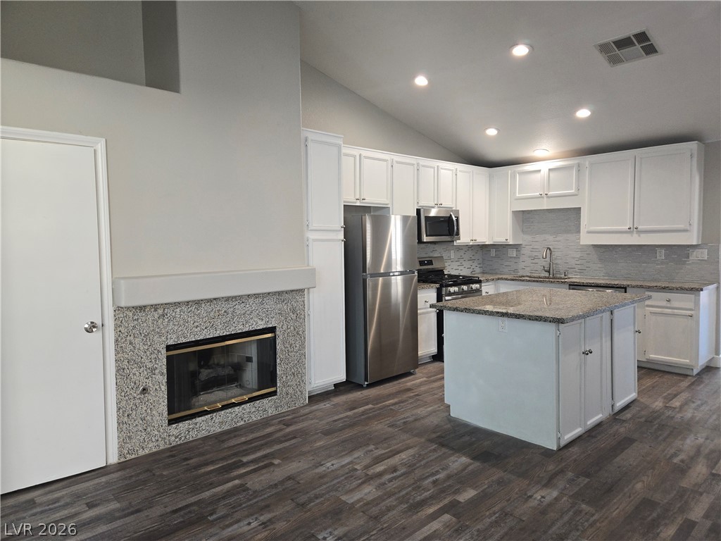 1613 Golden Glen Court