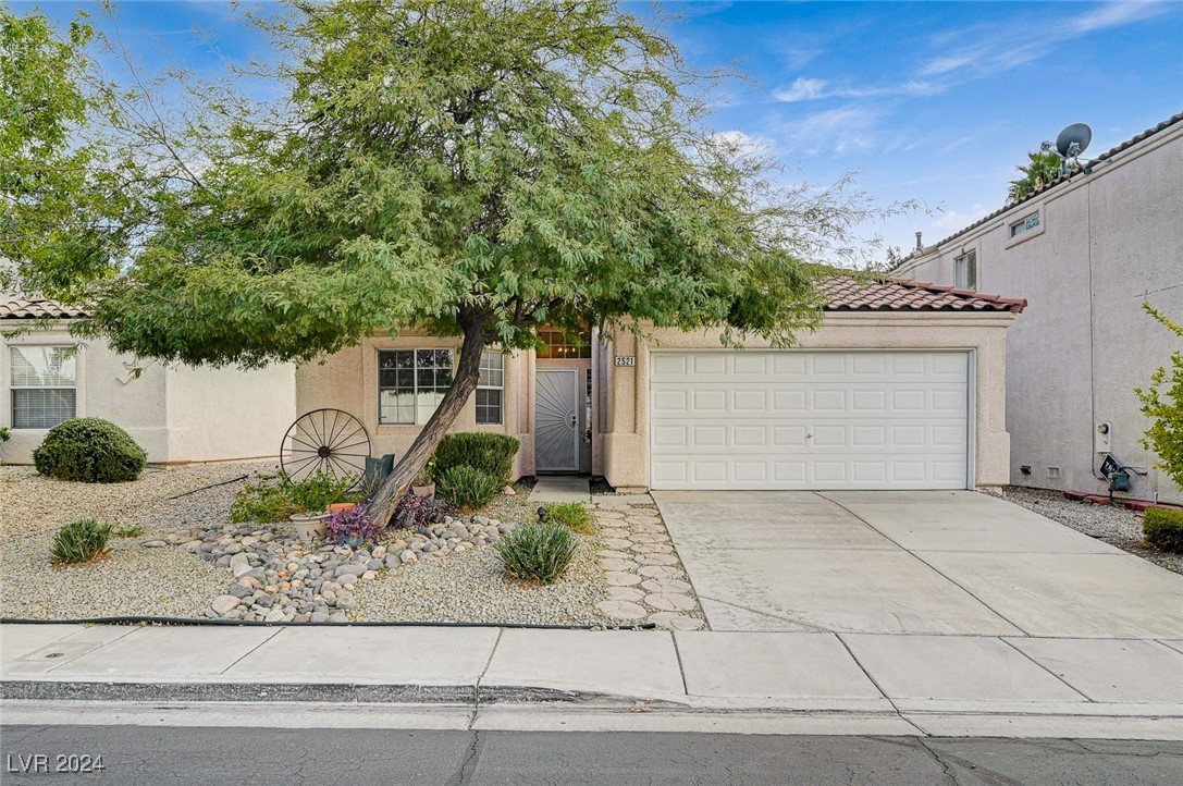 2521 Citrus Garden Circle, Henderson, Nevada image 2