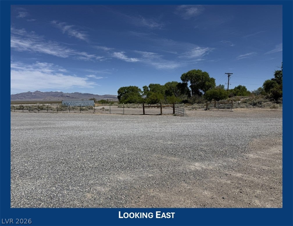 28460 N US Hwy 95