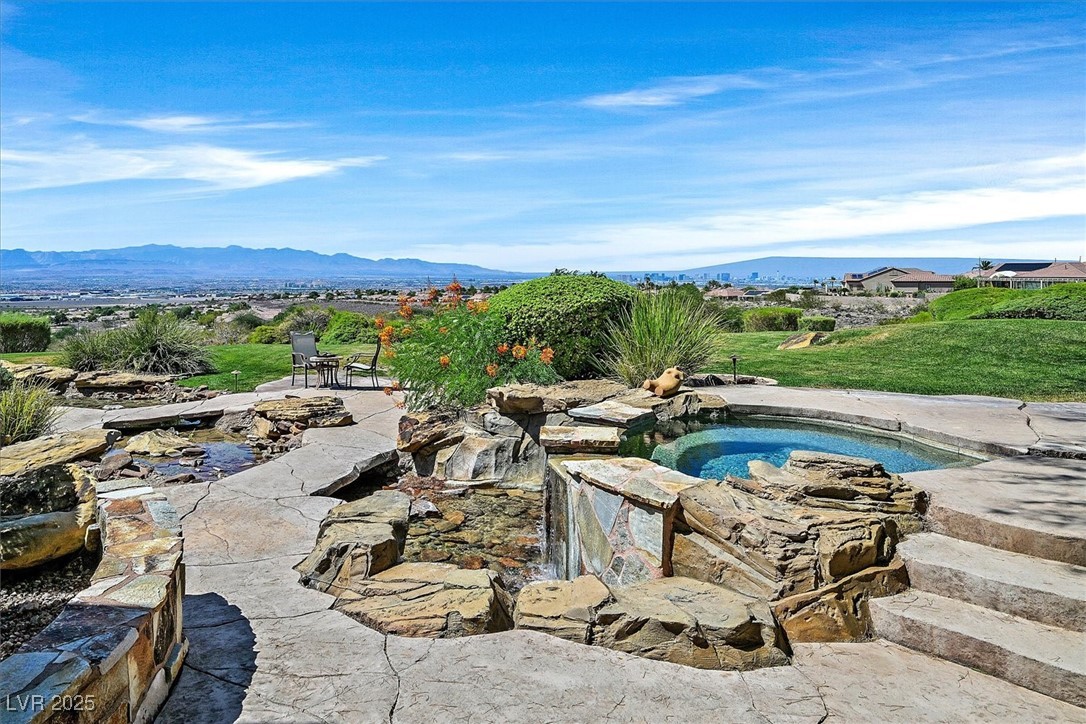 Henderson, Nevada 89052, United States, 3 Bedrooms Bedrooms, ,3 BathroomsBathrooms,Residential,Active,193415