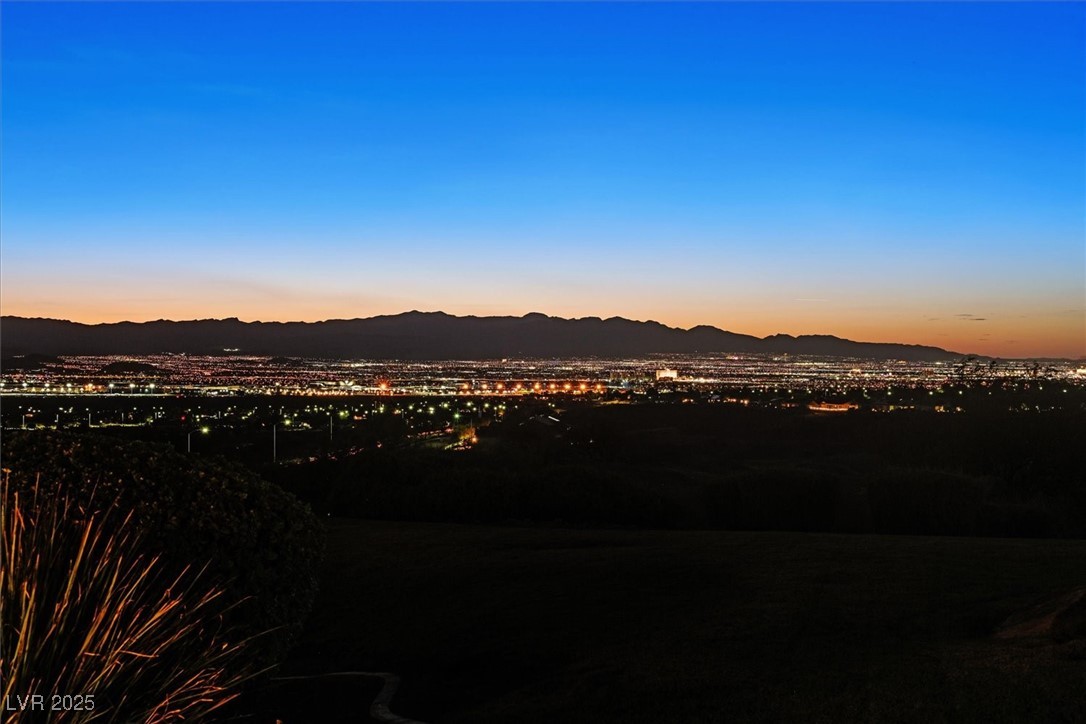 Henderson, Nevada 89052, United States, 3 Bedrooms Bedrooms, ,3 BathroomsBathrooms,Residential,Active,193415