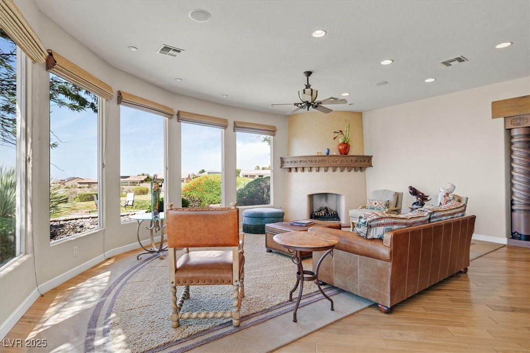 Henderson, Nevada 89052, United States, 3 Bedrooms Bedrooms, ,3 BathroomsBathrooms,Residential,Active,193415