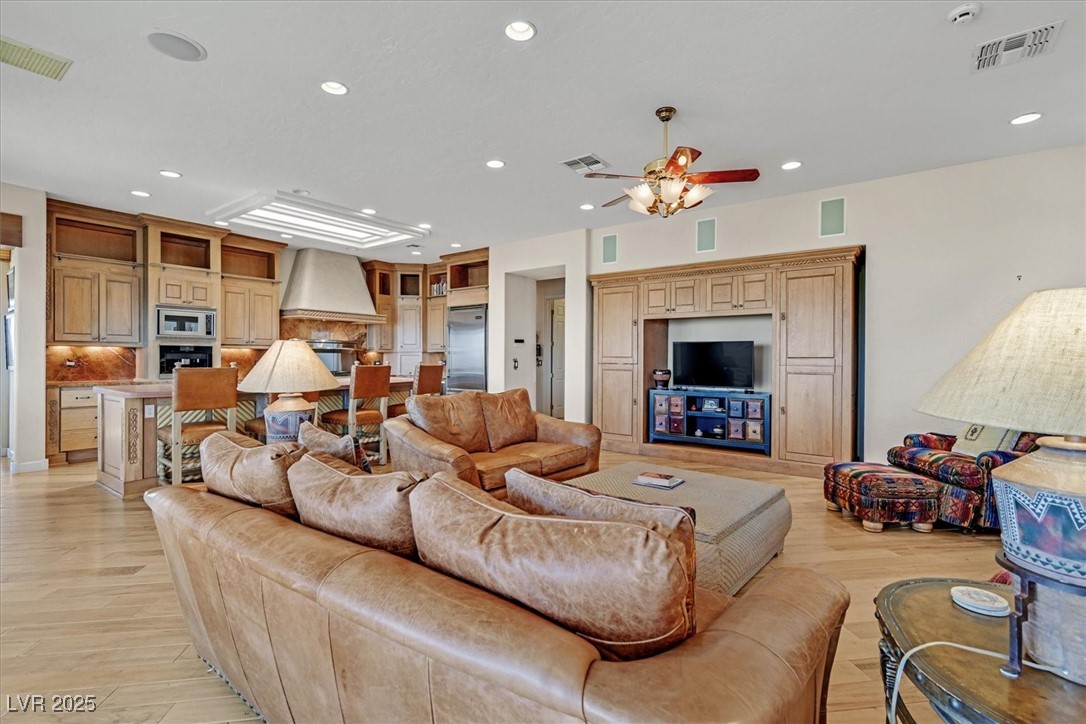 Henderson, Nevada 89052, United States, 3 Bedrooms Bedrooms, ,3 BathroomsBathrooms,Residential,Active,193415