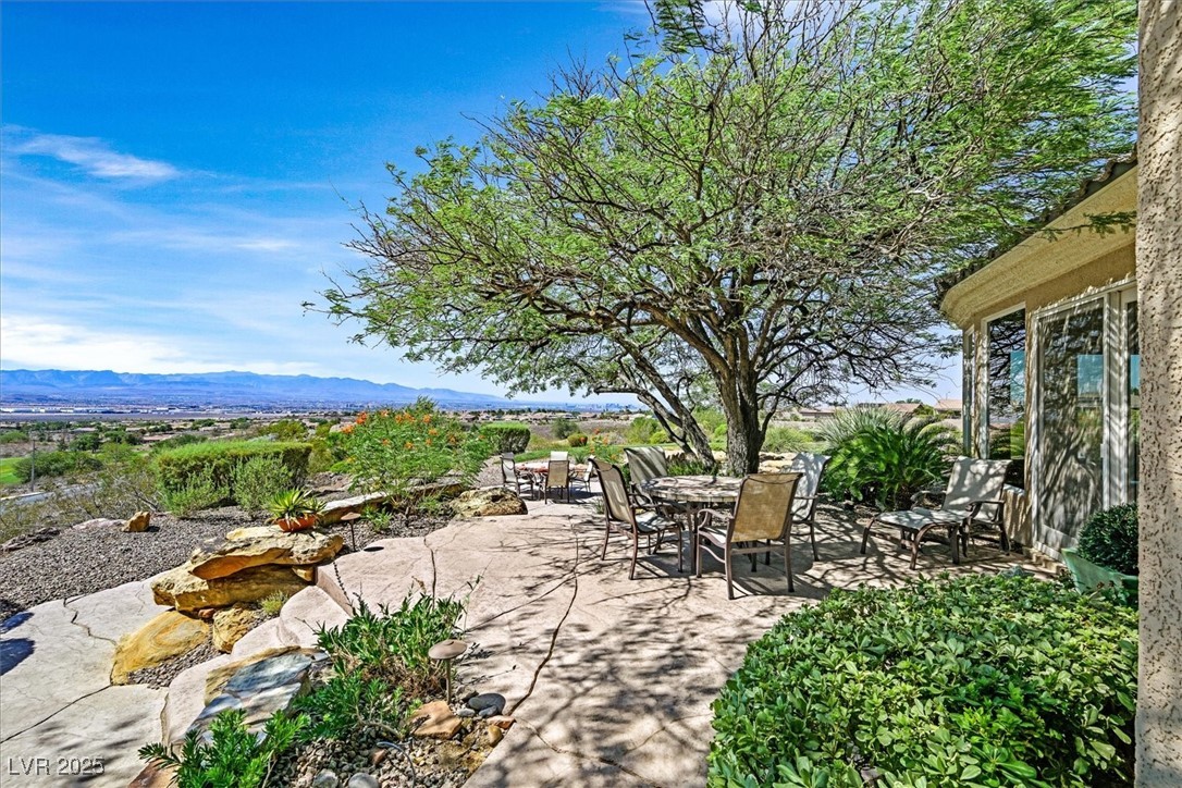 Henderson, Nevada 89052, United States, 3 Bedrooms Bedrooms, ,3 BathroomsBathrooms,Residential,Active,193415