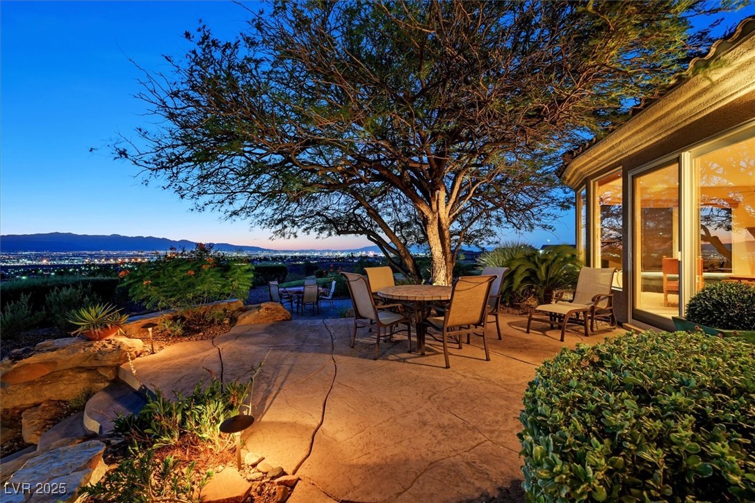 Henderson, Nevada 89052, United States, 3 Bedrooms Bedrooms, ,3 BathroomsBathrooms,Residential,Active,193415