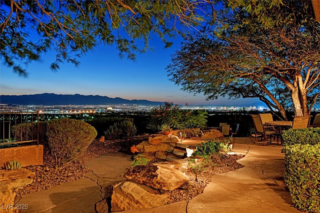 Henderson, Nevada 89052, United States, 3 Bedrooms Bedrooms, ,3 BathroomsBathrooms,Residential,Active,193415