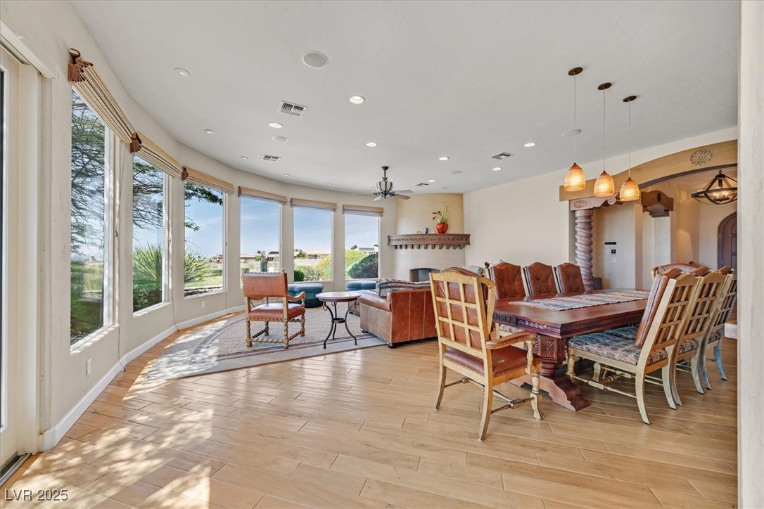 Henderson, Nevada 89052, United States, 3 Bedrooms Bedrooms, ,3 BathroomsBathrooms,Residential,Active,193415