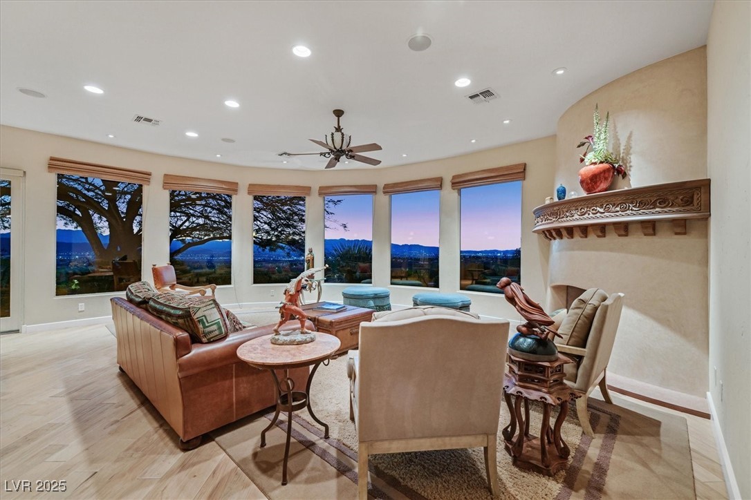 Henderson, Nevada 89052, United States, 3 Bedrooms Bedrooms, ,3 BathroomsBathrooms,Residential,Active,193415